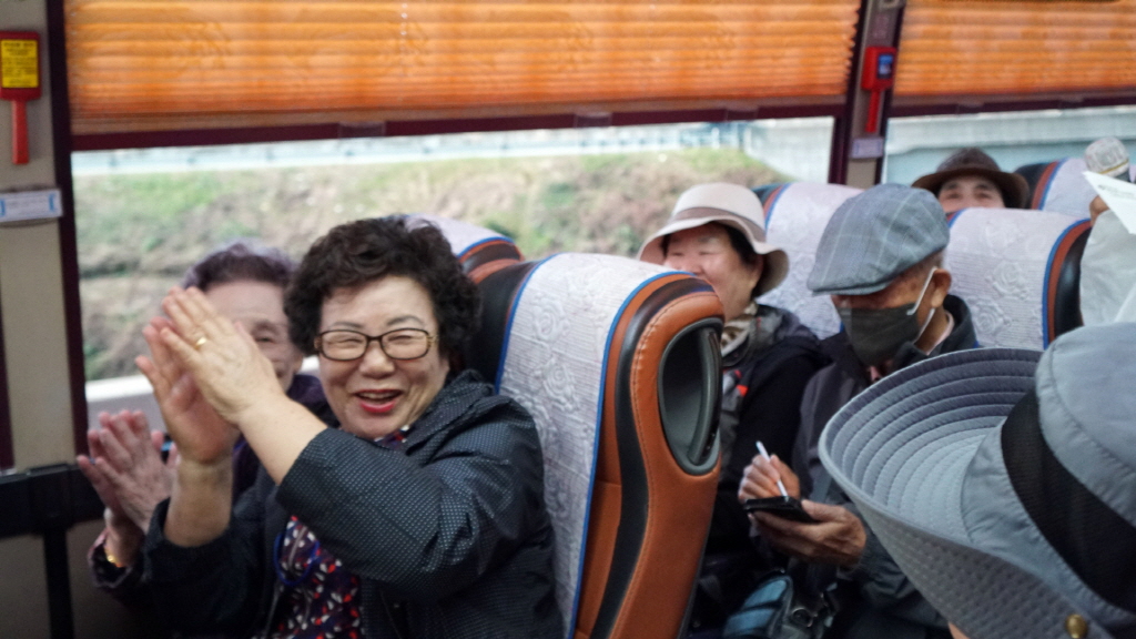 img.jpg?credential=yqXZFxpELC7KVnFOS48yl