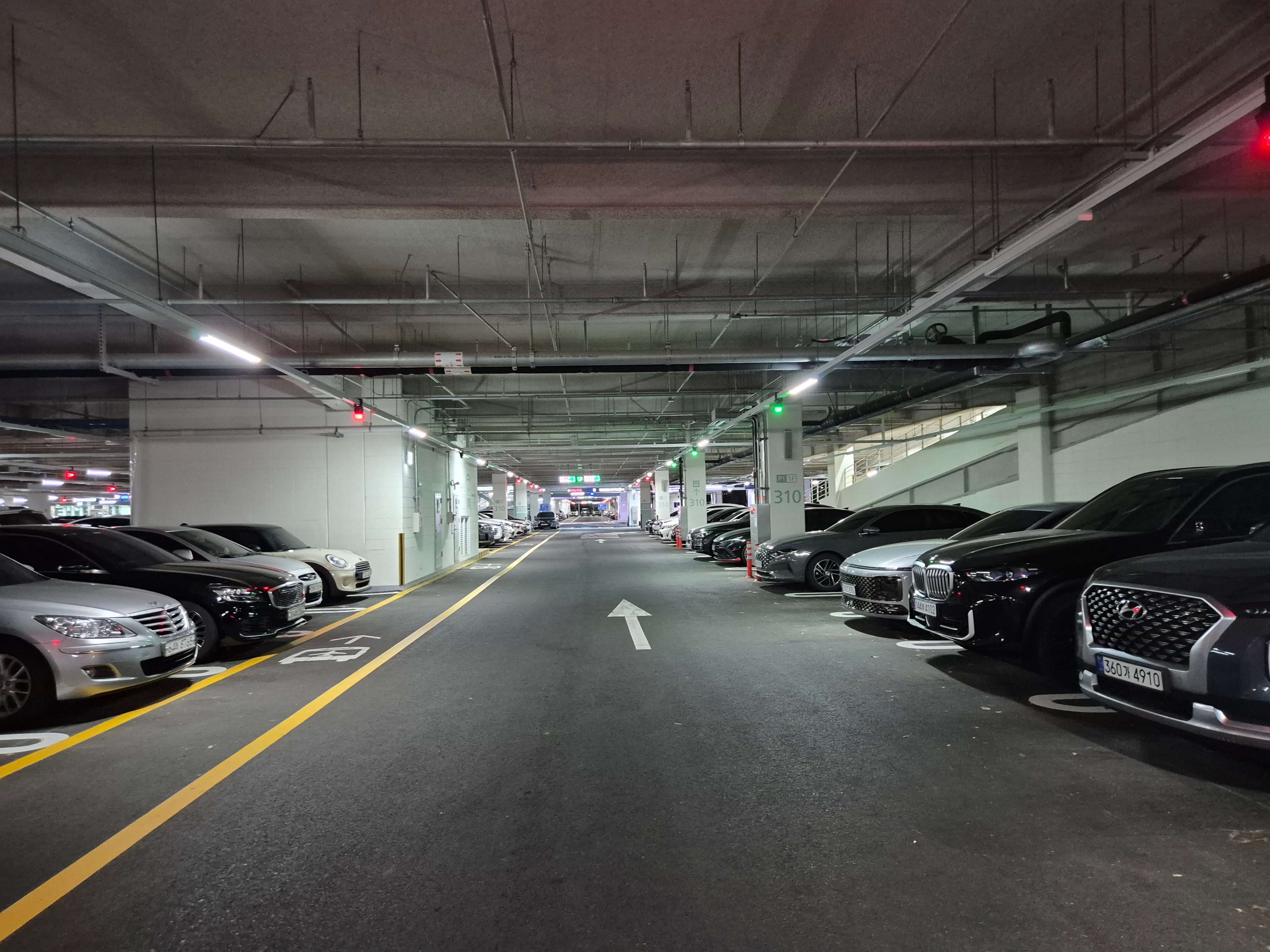 인천공항-제2여객터미널-주타타워-실내