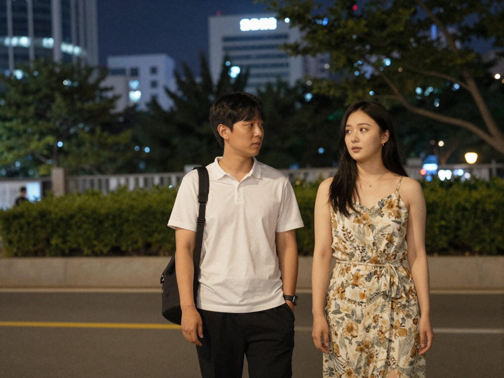 전문 탐정의 2인 1조 릴레이 미행 및 고성능 광학 장비를 활용한 외도 현장 비노출 채증 기술