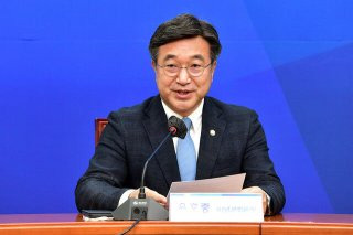 윤호중 국회의원 주차 과태료 논란