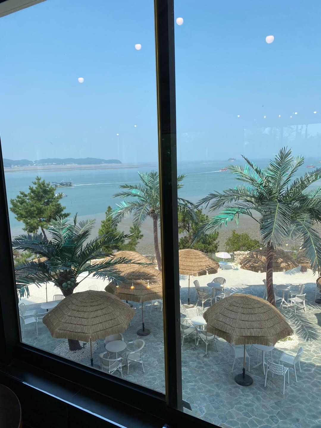 카페-플로레도-2층-이미지