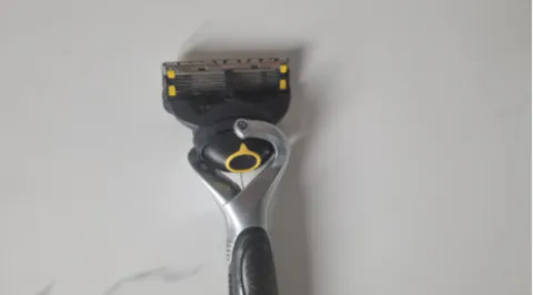 면도날 무뎌지는 원인