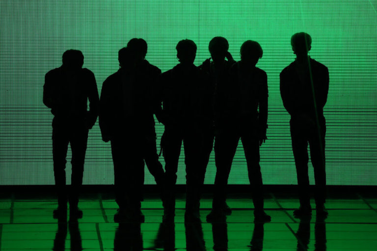 2025년 해외 음반 판매량 높은 케이팝 그룹 관련 사진