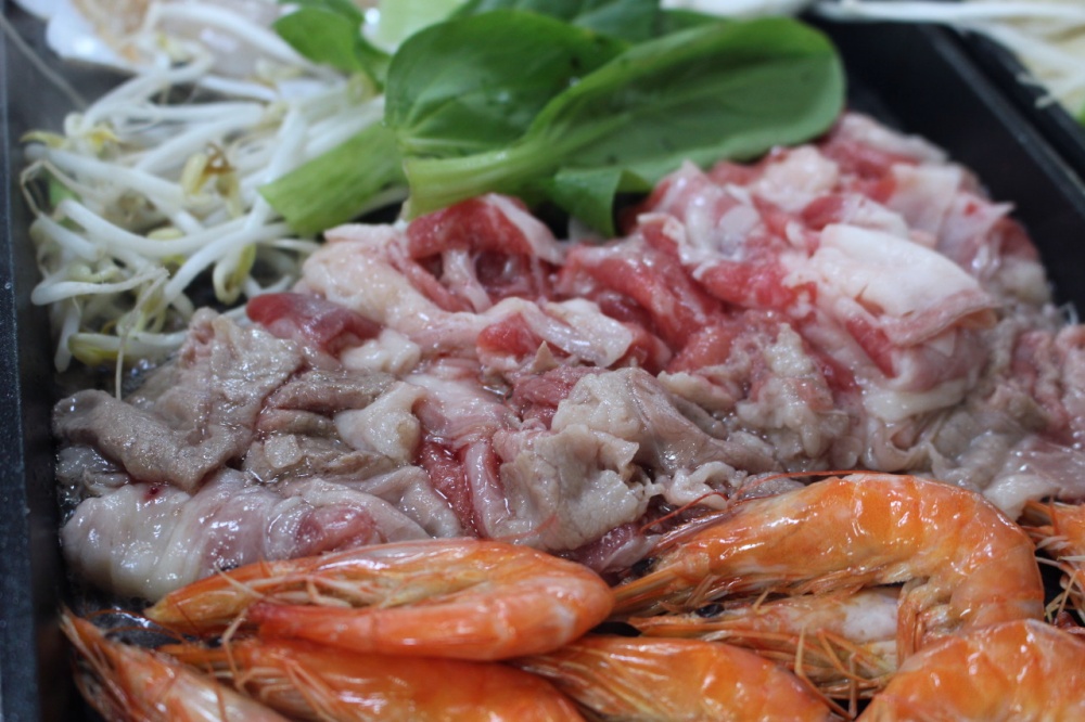 대천키조개삼합 샤브샤브 해물칼국수