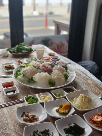 대포항 회센터 맛집 회거리 산책 주차 바다뷰 카페까지_8
