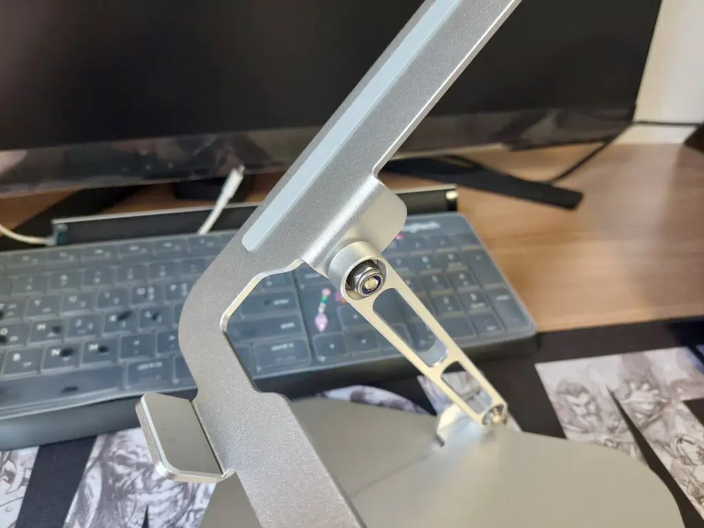 노트북-거치대-힌지