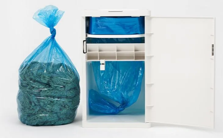 고양이-배변-쓰레기통-페스룸-리터프로-용량-봉투-묶은-모습