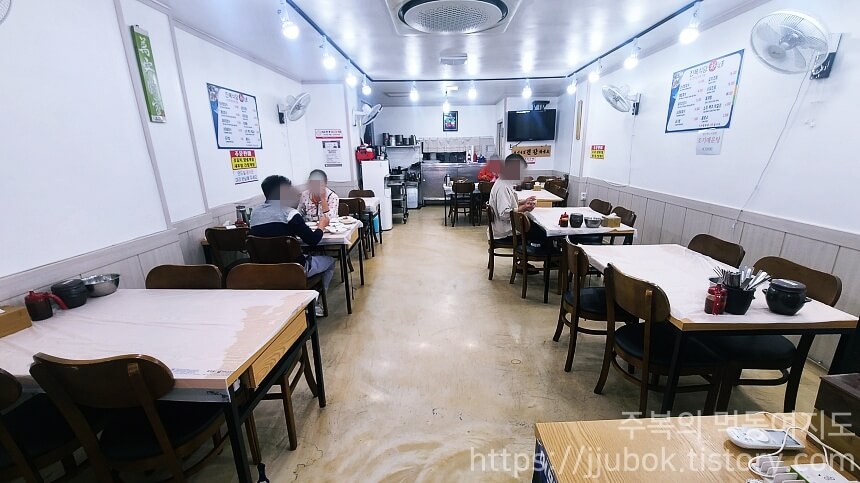 진복식당-내부-분위기-2