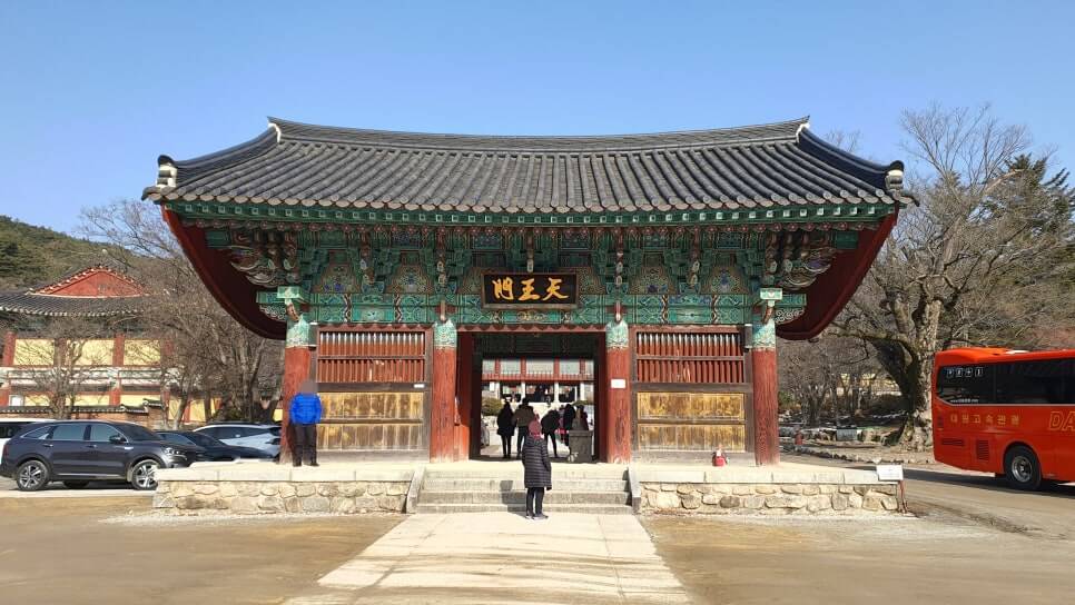 김제 금산사 : 미륵신앙의 중심지 한국 불교를 대표하는 대사찰