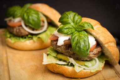 가짜 음식도 예술이 될 수 있을까? 푸드 아트와 조형물 이야기