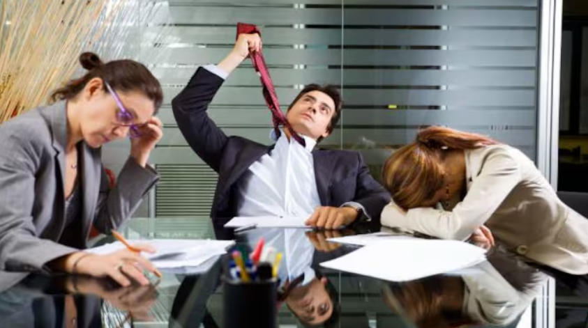 회사 때문에 입사했다가 사람 때문에 퇴사한다.