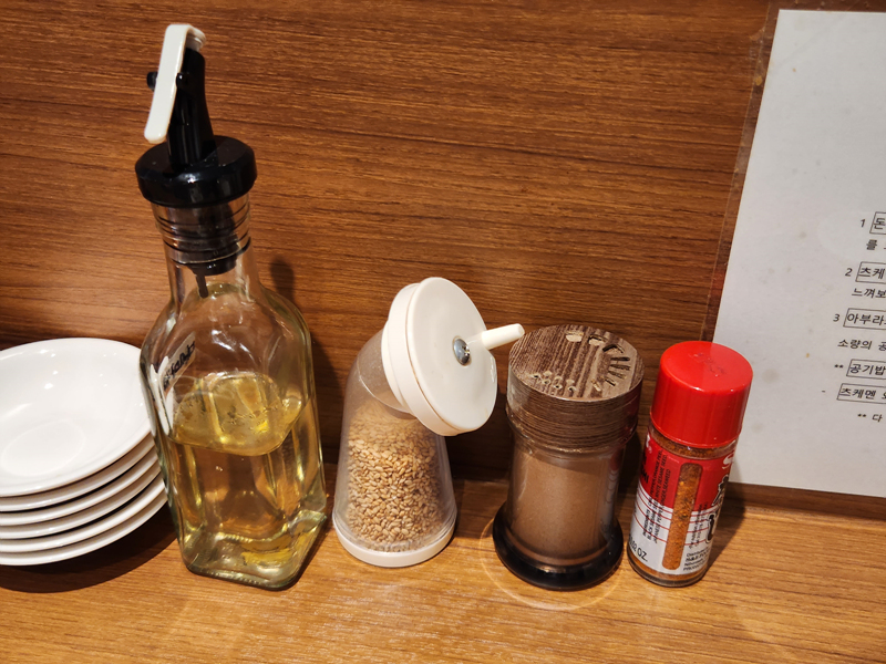 쿄라멘_테이블_세팅