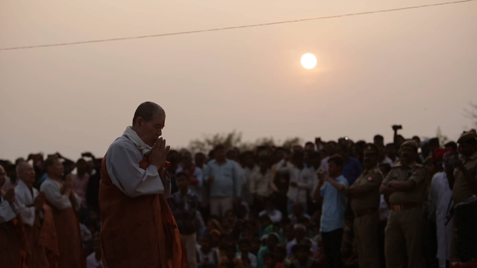 세상을 뒤흔든 43일
