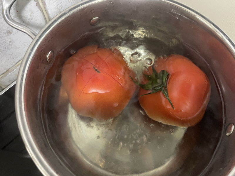 토마토 데치기