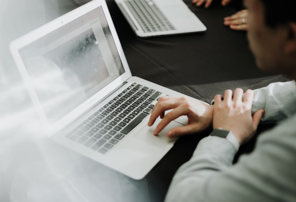 라씨매매비서 AI 기술 주식 투자의 똑똑한 파트너