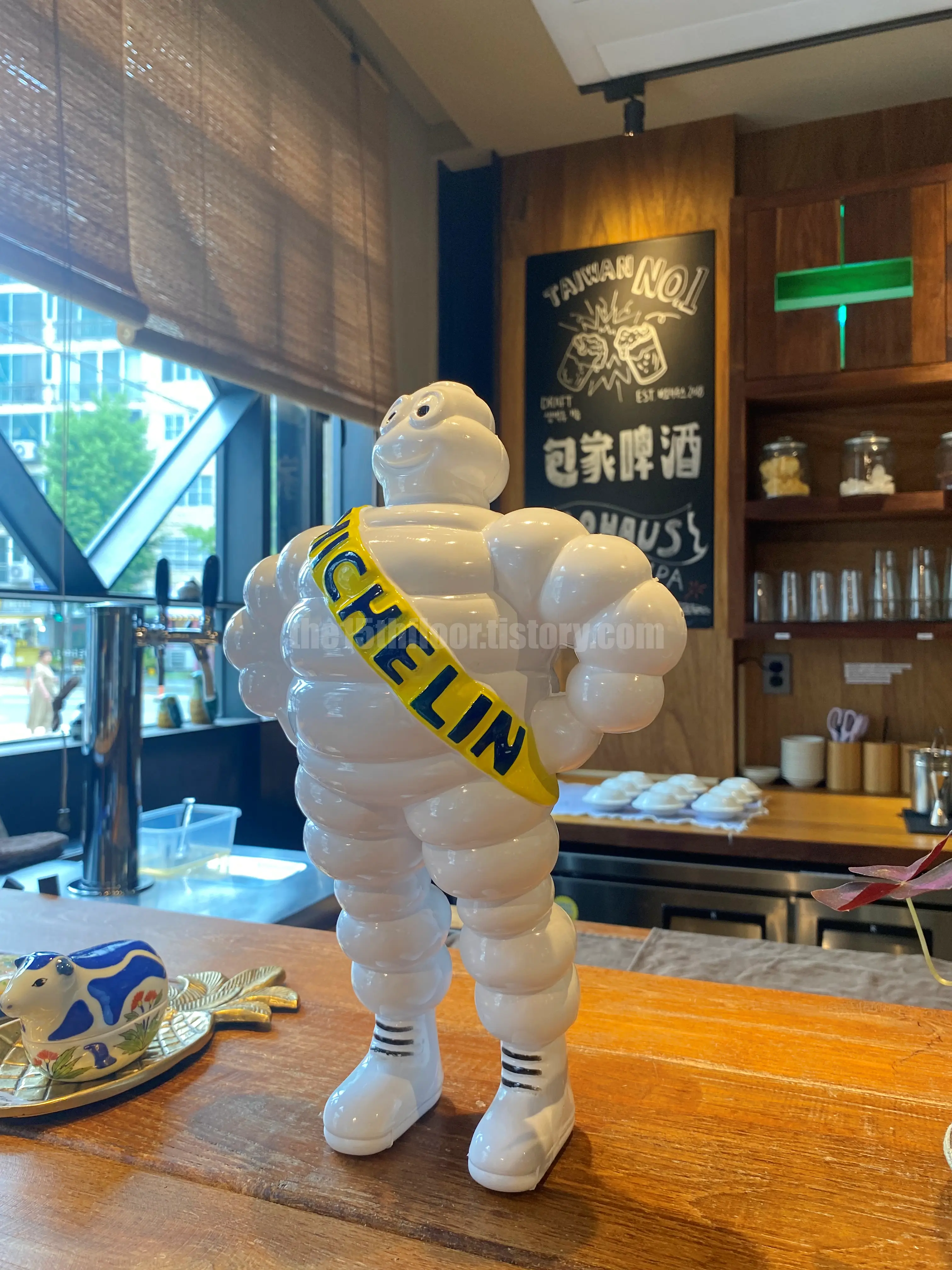 깔끔한 내부와 친절한 직원들