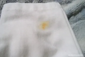 흰옷 얼룩 과탄산소다 불림과 햇빛 건조 누렇게 방지_11