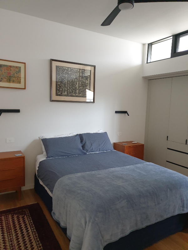 멜버른 호텔 vs 에어비앤, 도심 vs 로컬 선택 기준 그리고 공항 우버 이용법_에어비앤비 침실