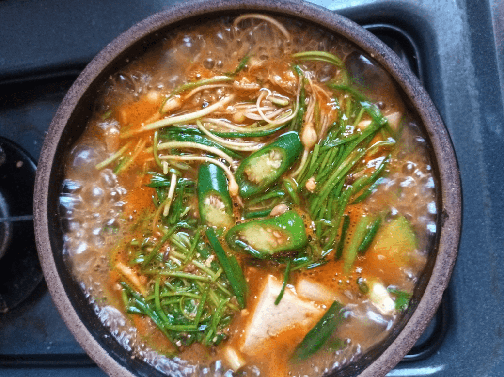 달래 된장찌개 맛있게 끓이는 방법 입맛도는 레시피