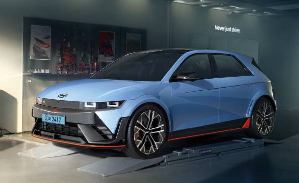 퍼포먼스 블루(색상코드 : SFB)