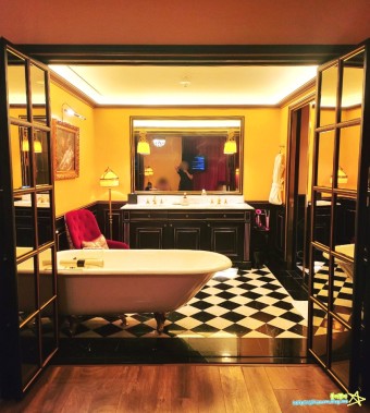 레스케이프 호텔