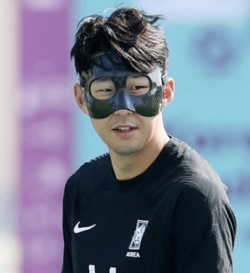 축구선수 손흥민에 대해서