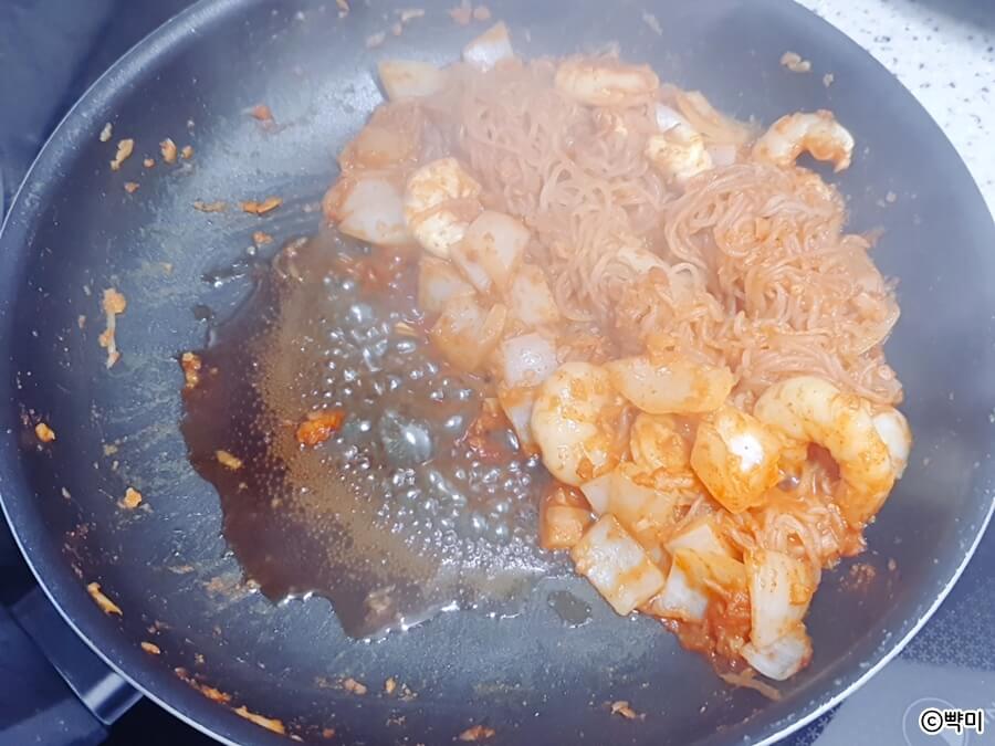 칠리새우-실곤약-볶음면-만들기-다이어트-곤약면-요리