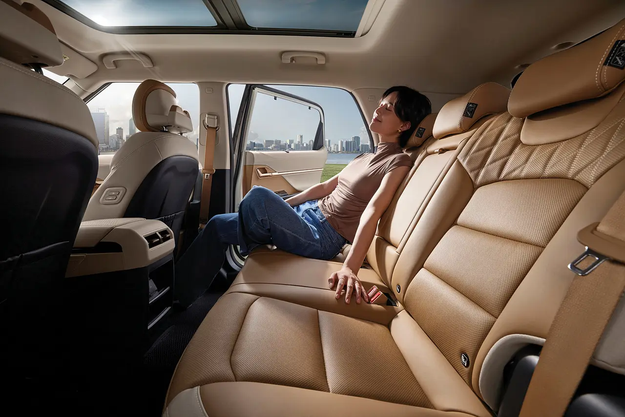 KGM 액티언 이미지 내부