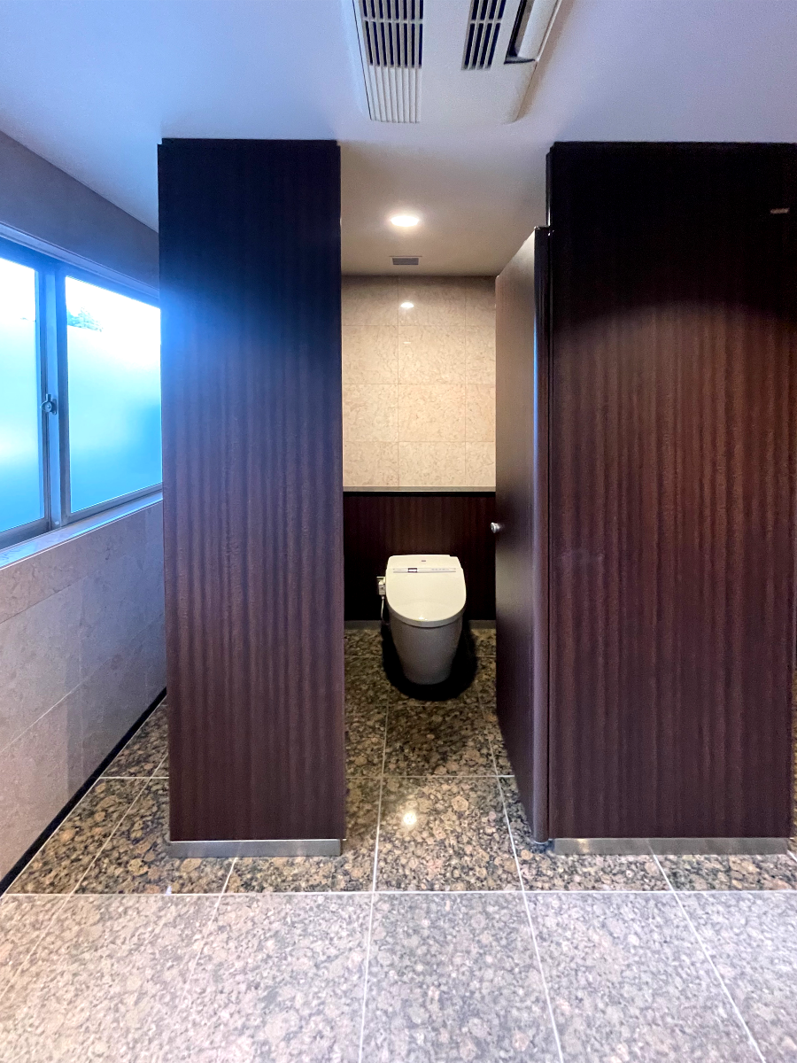 아츠마루 아소 아카미즈 골프장 화장실