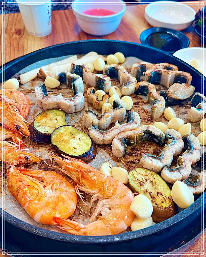 MBN 생생정보 마당 동묘역&#44; 창신동 100% 국내산 민물장어&#44; 장뇌삼&#44; 장어 숯불 구이 맛집