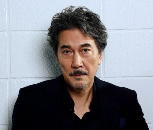 퍼펙트 데이즈 주인공 히라야마를 연기한 야쿠쇼 코지