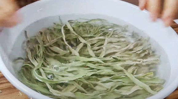 건궁채 불려