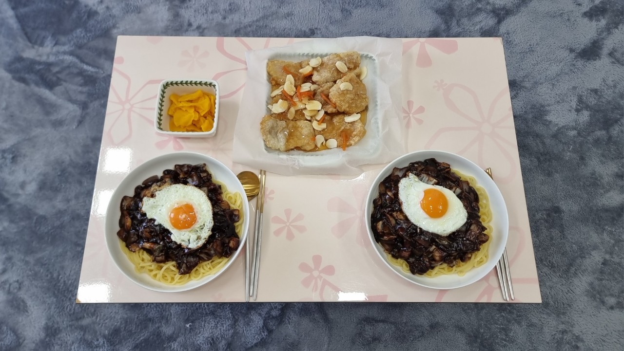밀키트 중식 한 상