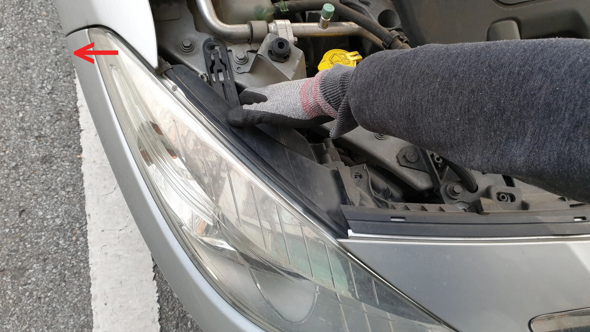 헤드라이트 본체 빼는 방향