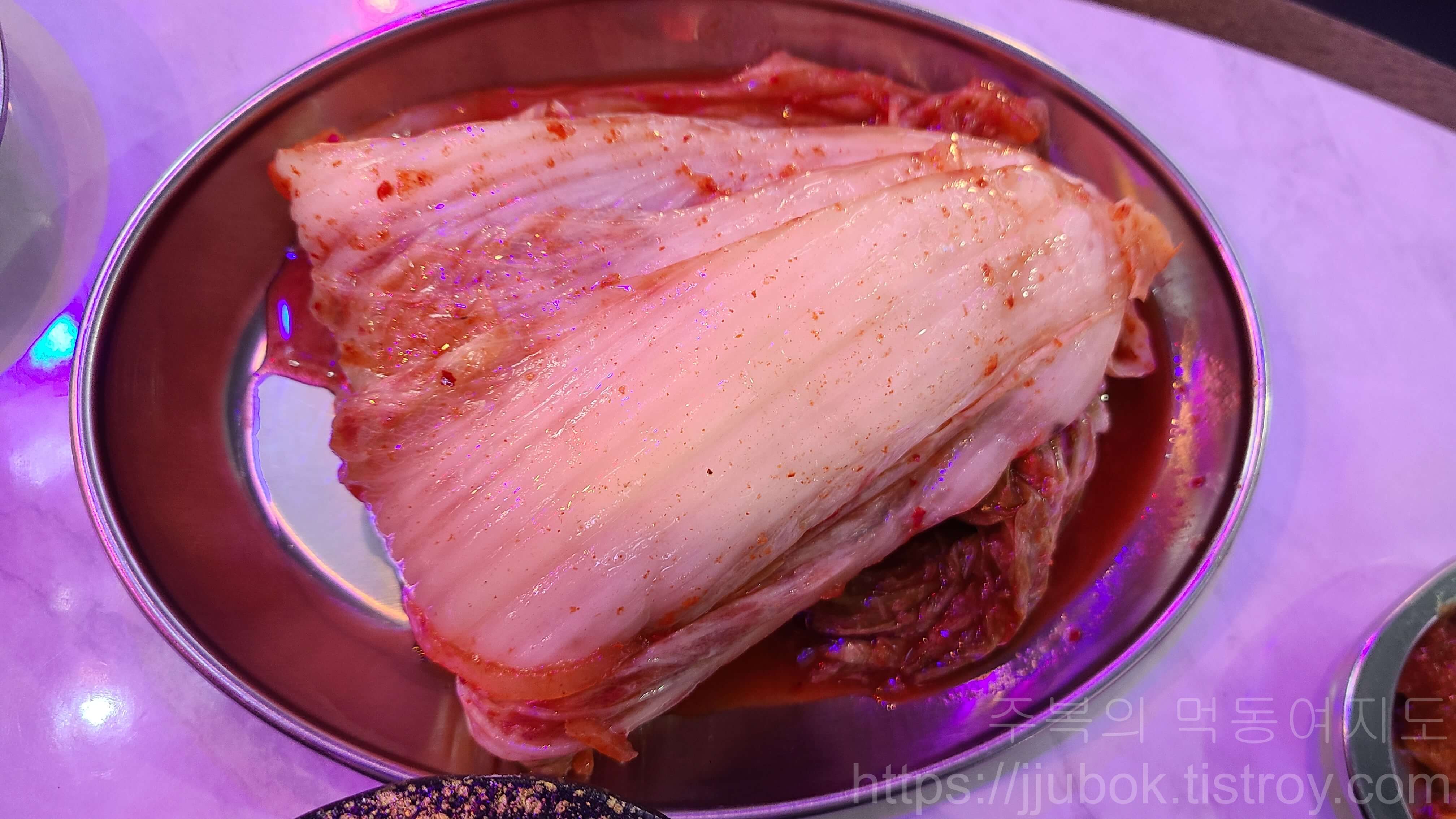 돼슐랭-삼산점-밑반찬-김치
