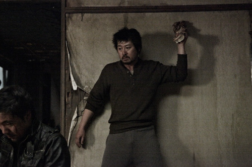 영화-황해-김윤석-스틸컷