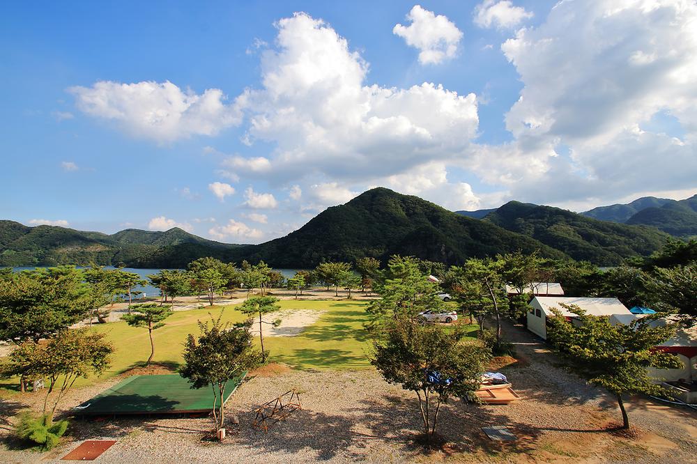 충주시 충주호캠핑월드 소개