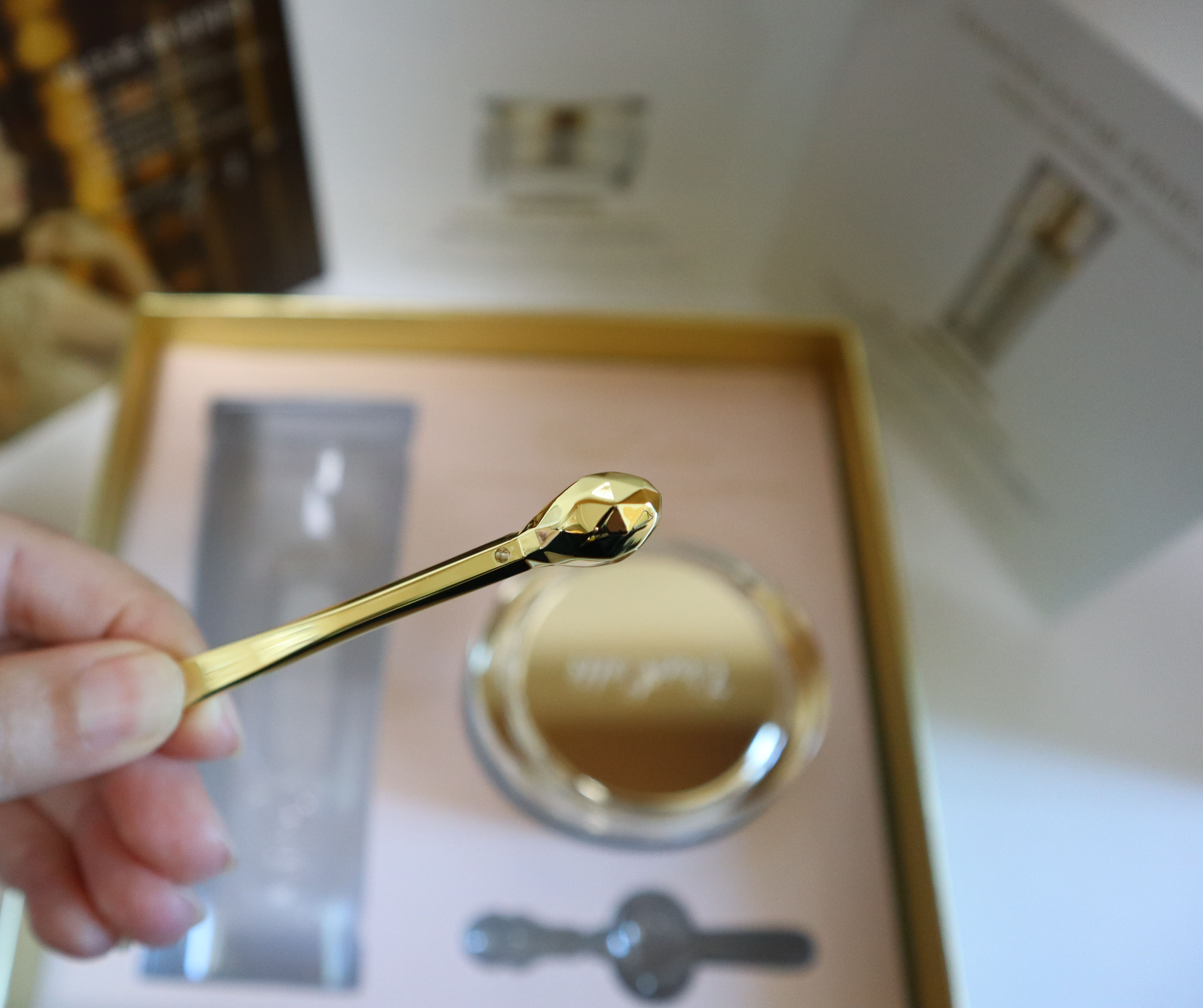 본에스티스-다이아몬드-리페어-세트에-들어있는-스파츌라