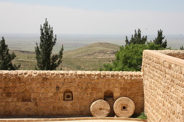 고대 메소포타미아 진흙 벽돌 건축의 지속 가능성