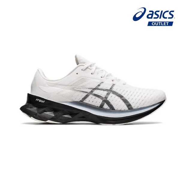 아식스 경량 러닝화 노바블라스트- 1011B127-100