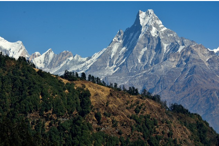 히말라야 속 작은 마을 – 사람들이 모르는 트레킹 명소