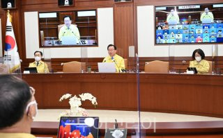문재인 정부 윤창렬 사회조정실장