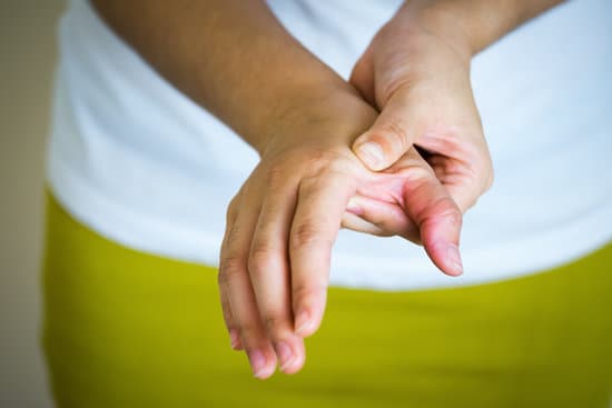 손 저림, 어디가 저리냐에 따라 원인이 다릅니다 – 부위별 원인 분석 총정리