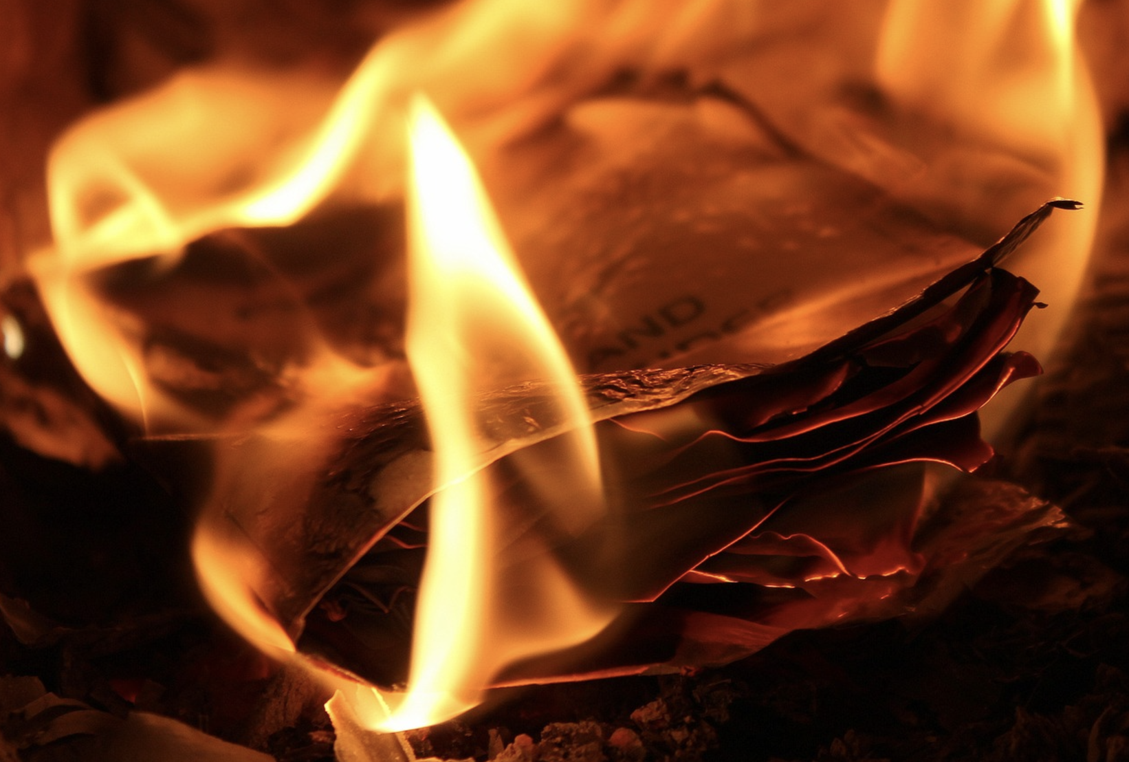 불 속의 축구: 파이어볼(Fireball) 축구의 뜨거운 매력