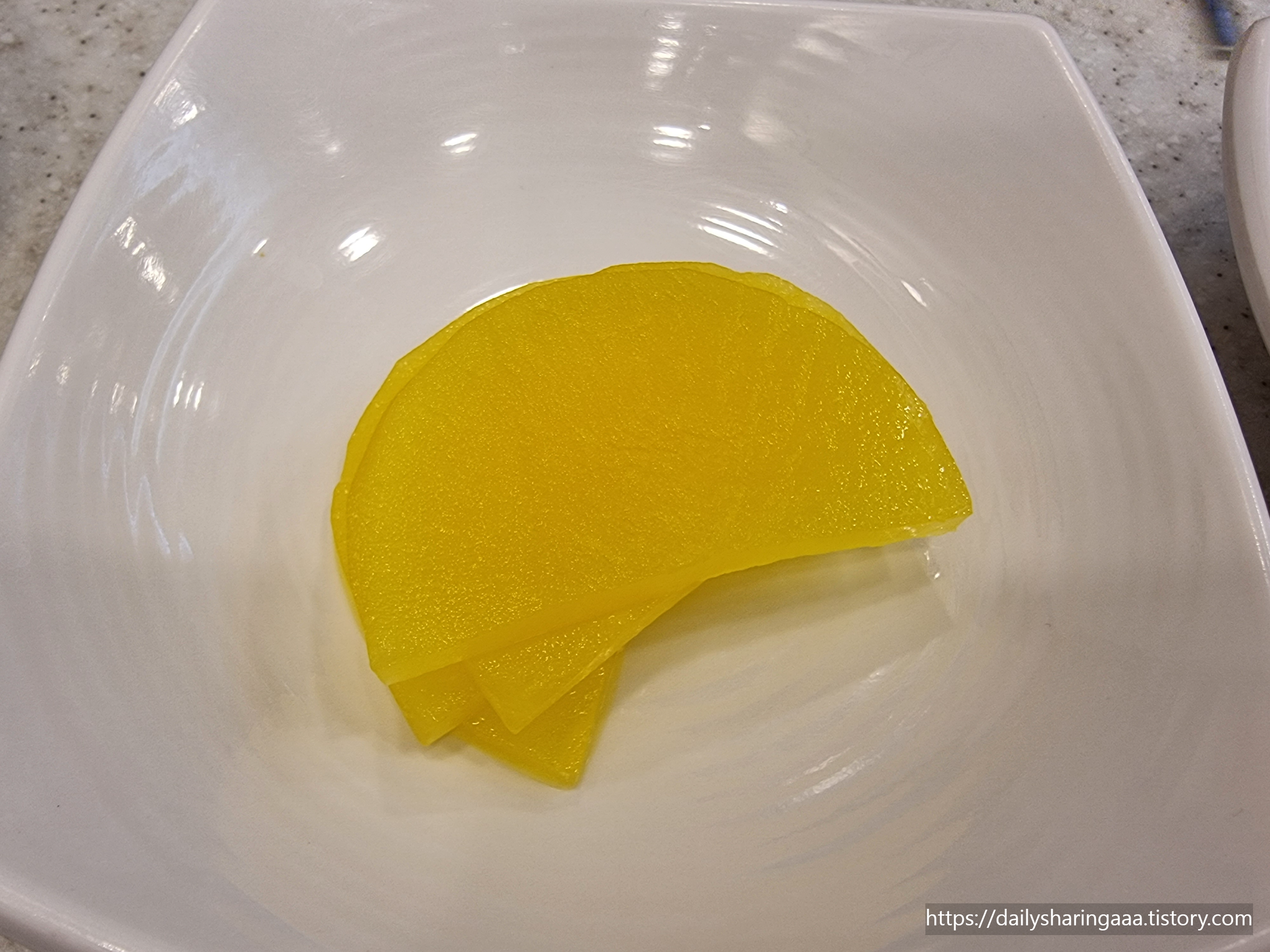 인천_가정동_얌샘김밥_단무지