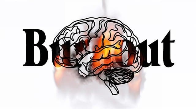 번아웃과 만성피로, 단순한 피곤함이 아닙니다