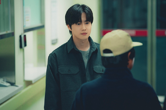 &#39;힙하게&#39; 수호 스틸. [사진=스튜디오 피닉스&#44; 스튜디오 SLL]