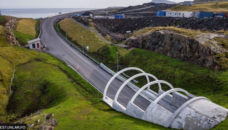 페로제도의 세계 최초의 해저터널 교차로 VIDEO: Faroe Islands: The World’s First Undersea Roundabout:
