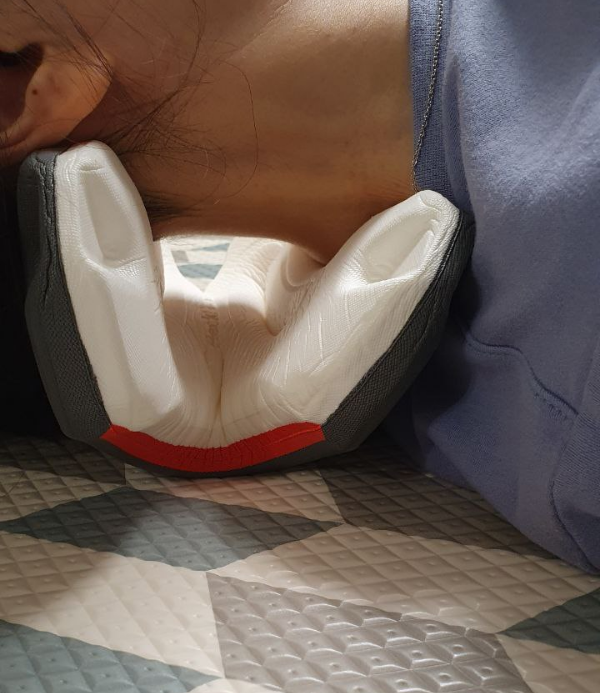 백지영 목디스크 치료 목견인기 넥가드 NG100