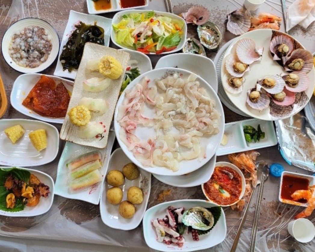 극한직업 이수도 1박3식 민박 썸네일